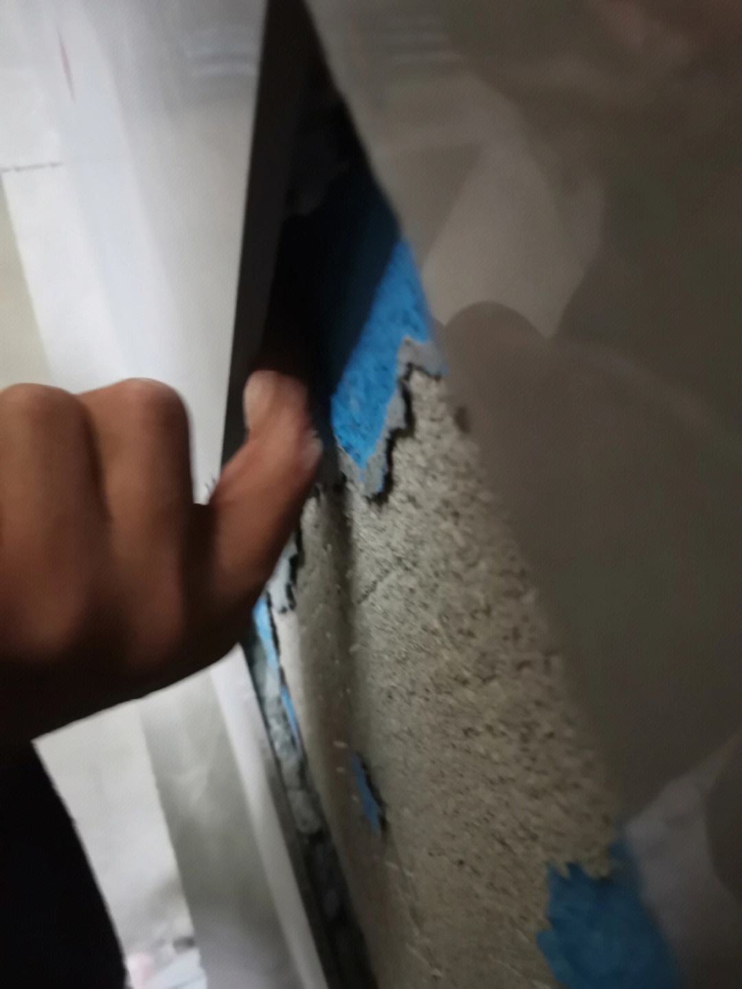 瓷砖没贴好能和工人打官司吗(瓷砖师傅没贴好,应该如何追究) 瓷砖没贴好能和工人打官司吗(瓷砖师傅没贴好,应该如何追究)